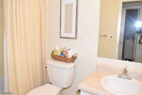 6801 Lake McGregor Cir, Fort Myers FL - photo 17 of 33