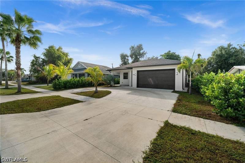 3 bedroom SingleFamilyResidence at 1916 Jefferson Ave, Palmlee Park, Fort Myers — photo 3