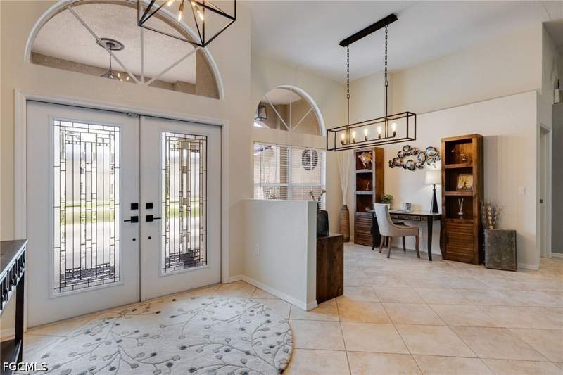 3 bedroom SingleFamilyResidence at 7903 Eagles Flight Ln, Eagle Ridge, Fort Myers — photo 2