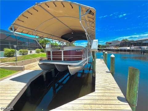 919 SE 20th Ct, Cape Coral FL - photo 8 of 42