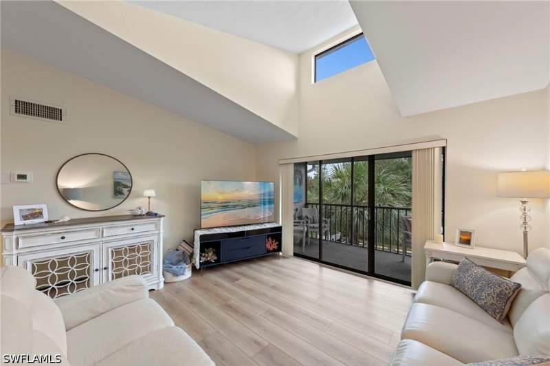 2 bedroom Condominium at 9970 Sailview Ct 20, Pine Ridge Of Fort Myers Village, Fort Myers — photo 5
