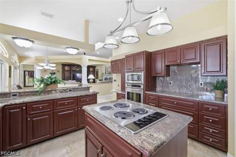 14760 Royal Oak Ct, Fort Myers FL - photo 17 of 37