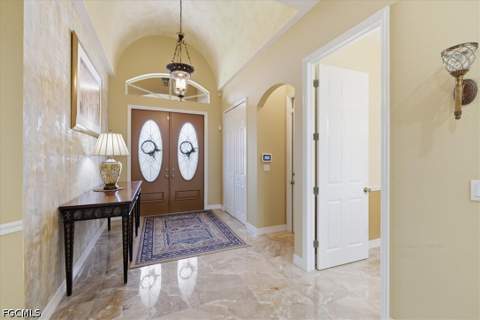 14760 Royal Oak Ct, Fort Myers FL - photo 6 of 37