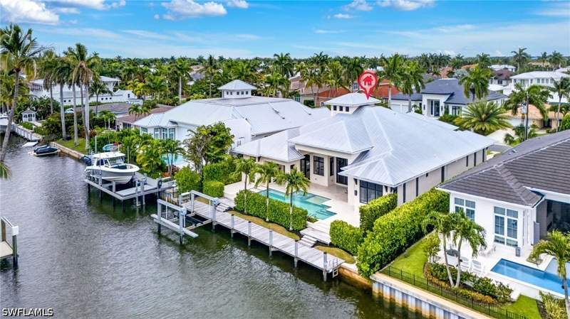 4 bedroom SingleFamilyResidence at 2140 Tarpon Rd, Royal Harbor, Naples — photo 2