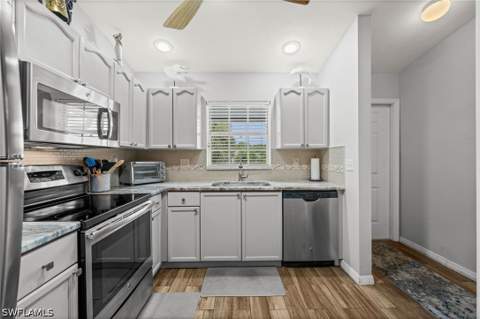 28280 Pine Haven Way 95, Bonita Springs FL - photo 7 of 45