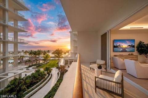 901 Gulf Shore Blvd N C-304, Naples FL - photo 8 of 36