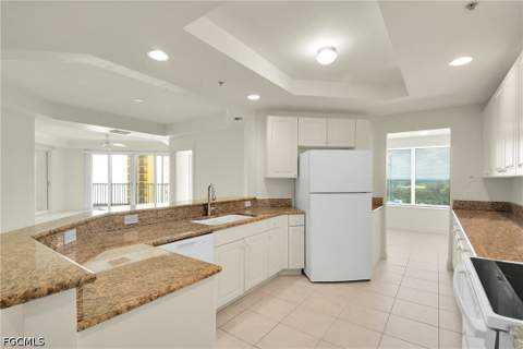 2743 1st St 1006, Fort Myers FL - photo 13 of 38