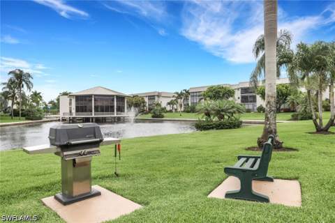 788 Park Shore Dr E14, Naples FL - photo 20 of 29