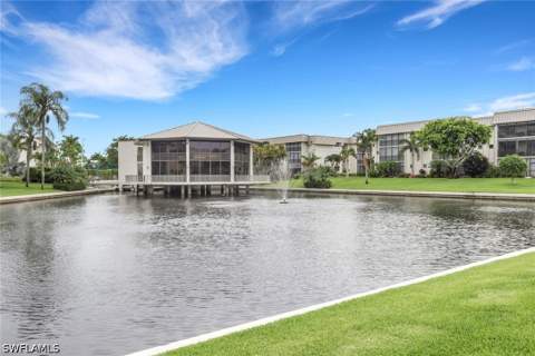 788 Park Shore Dr E14, Naples FL - photo 21 of 29