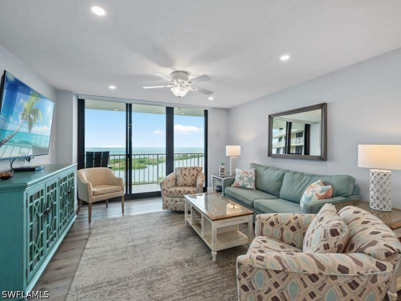 2 bedroom Condominium at 440 Seaview Ct 1502, South Seas, Marco Island — photo 3