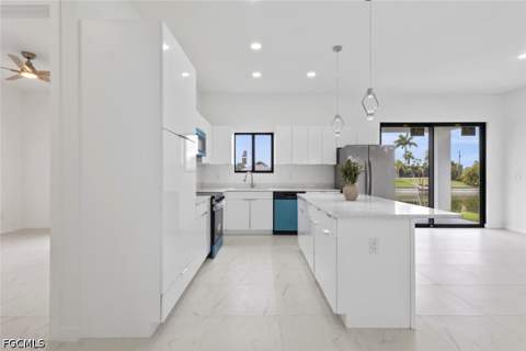 2130 NE 26th St, Cape Coral FL - photo 14 of 30