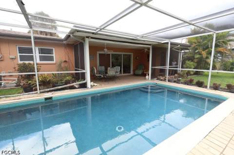 5227 Glade Ct, Cape Coral FL - photo 9 of 34