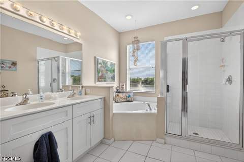 3525 Milan Dr 203, Fort Myers FL - photo 13 of 25