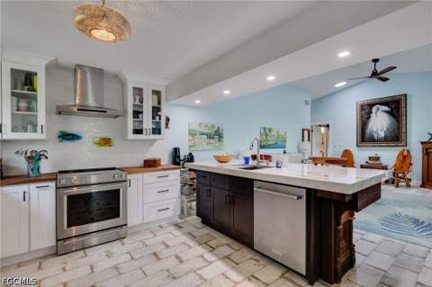 1318 Junonia St, Sanibel FL - photo 12 of 38