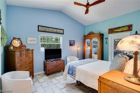 1318 Junonia St, Sanibel FL - photo 17 of 38