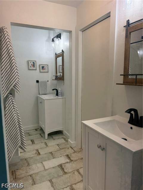 1318 Junonia St, Sanibel FL - photo 20 of 38