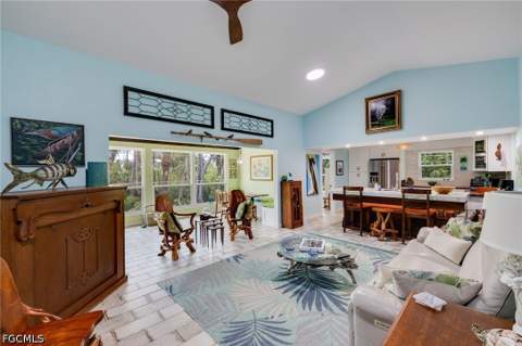 1318 Junonia St, Sanibel FL - photo 6 of 38