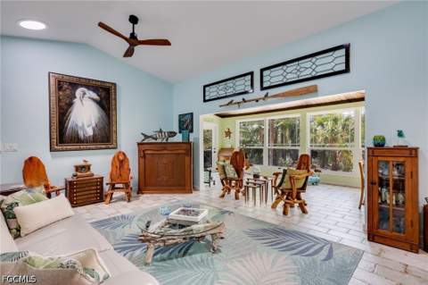 1318 Junonia St, Sanibel FL - photo 8 of 38