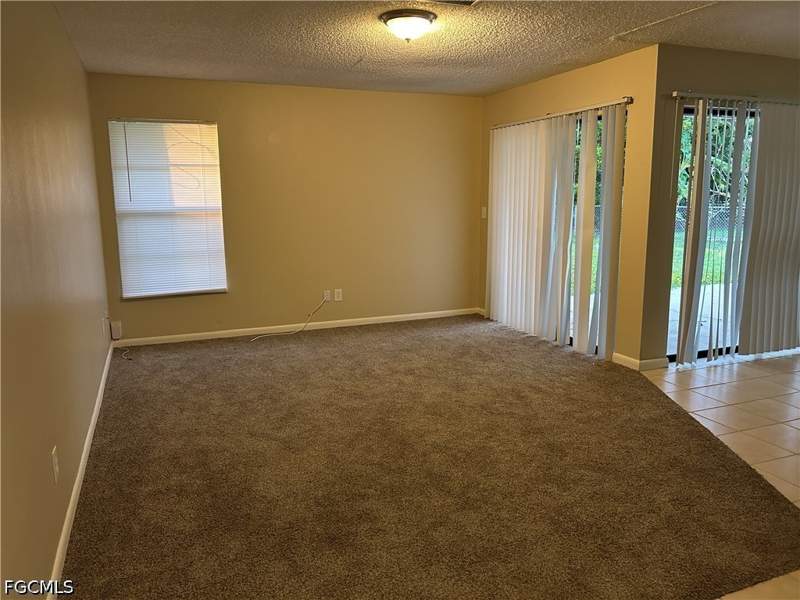 3 bedroom SingleFamilyResidence at 405 SW 43rd Ln, Cape Coral, Cape Coral — photo 4