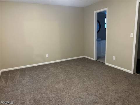 405 SW 43rd Ln, Cape Coral FL - photo 8 of 12