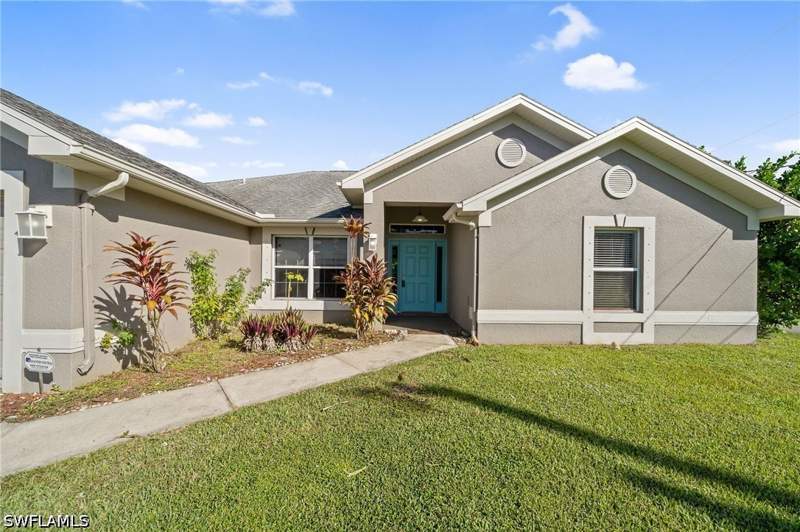 5 bedroom SingleFamilyResidence at 2409 E Edgewater Way, Lehigh Acres, Lehigh Acres — photo 2
