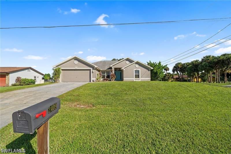 5 bedroom SingleFamilyResidence at 2409 E Edgewater Way, Lehigh Acres, Lehigh Acres — photo 3