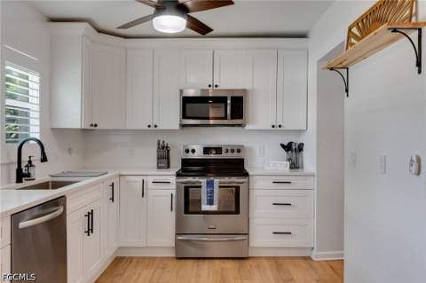 5118 York Ct, Cape Coral FL - photo 10 of 41