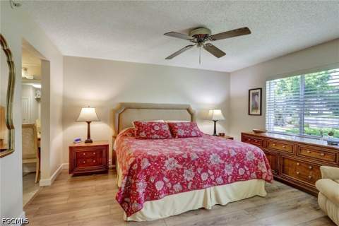 9900 Sunset Cove Ln 114, Fort Myers FL - photo 12 of 41