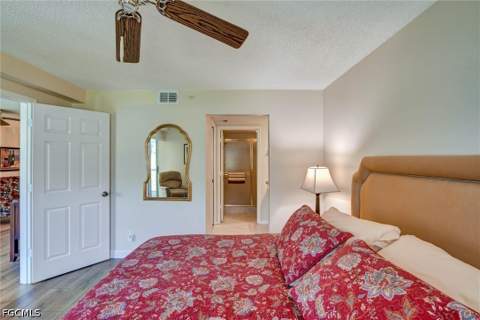 9900 Sunset Cove Ln 114, Fort Myers FL - photo 14 of 41