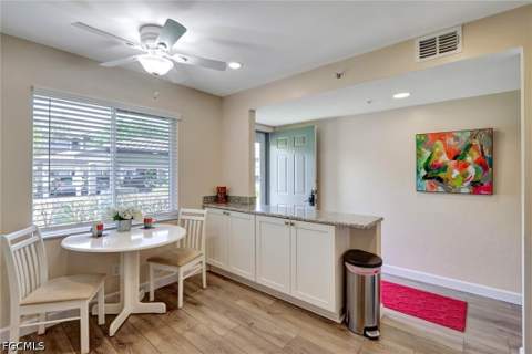 9900 Sunset Cove Ln 114, Fort Myers FL - photo 9 of 41