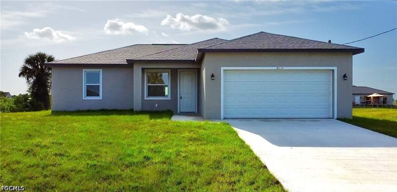 2 bedroom SingleFamilyResidence at 1239 County St E, Lehigh Acres, Lehigh Acres — photo 5
