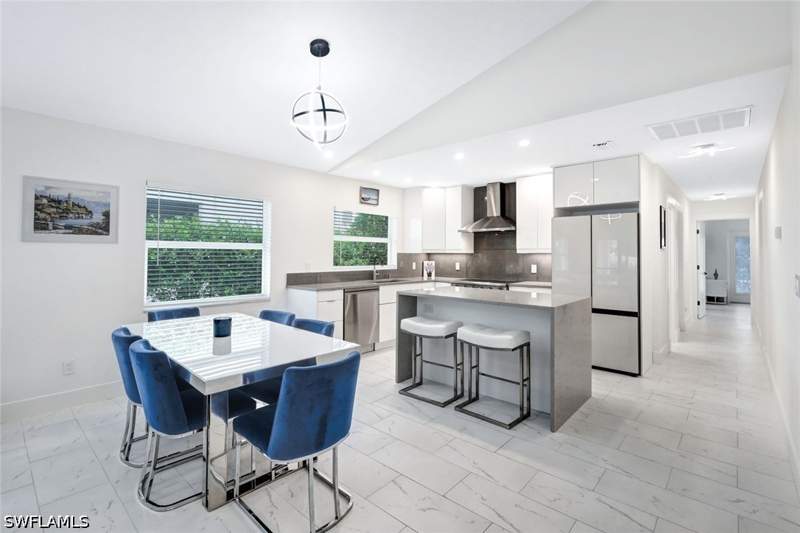 4 bedroom SingleFamilyResidence at 596 105th Ave N, Naples Park, Naples — photo 5