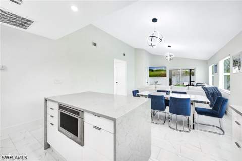 596 105th Ave N, Naples FL - photo 7 of 37