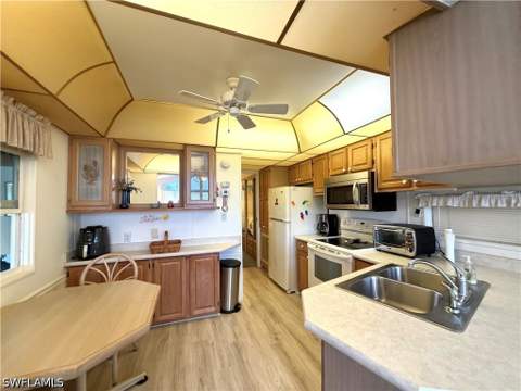 4701 Mayflower Way W, Estero FL - photo 16 of 27