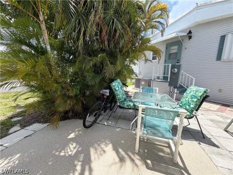 4701 Mayflower Way W, Estero FL - photo 6 of 27