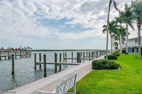 1215 Edington Pl M3, Marco Island FL - photo 24 of 33
