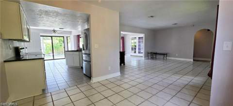 1031 Averly St, Fort Myers FL - photo 7 of 29
