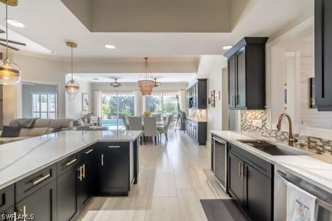 7911 Portofino Ct, Naples FL - photo 17 of 50