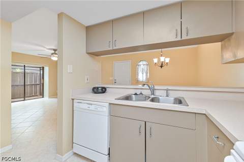 13220 Whitehaven Ln 1404, Fort Myers FL - photo 16 of 37