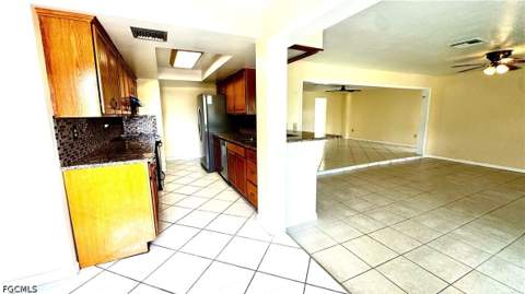 303 Georgia Ave, Fort Myers FL - photo 16 of 34