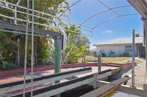303 Georgia Ave, Fort Myers FL - photo 7 of 34