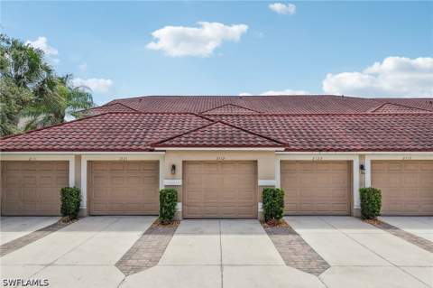 2810 Cypress Trace Cir 2112, Naples FL - photo 12 of 46