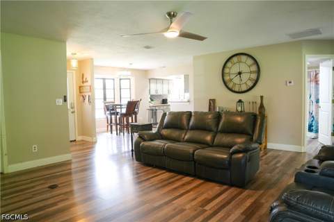 114 Greenwood Ave, Lehigh Acres FL - photo 12 of 46