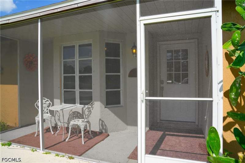 2 bedroom SingleFamilyResidence at 114 Greenwood Ave, Lehigh Acres, Lehigh Acres — photo 4