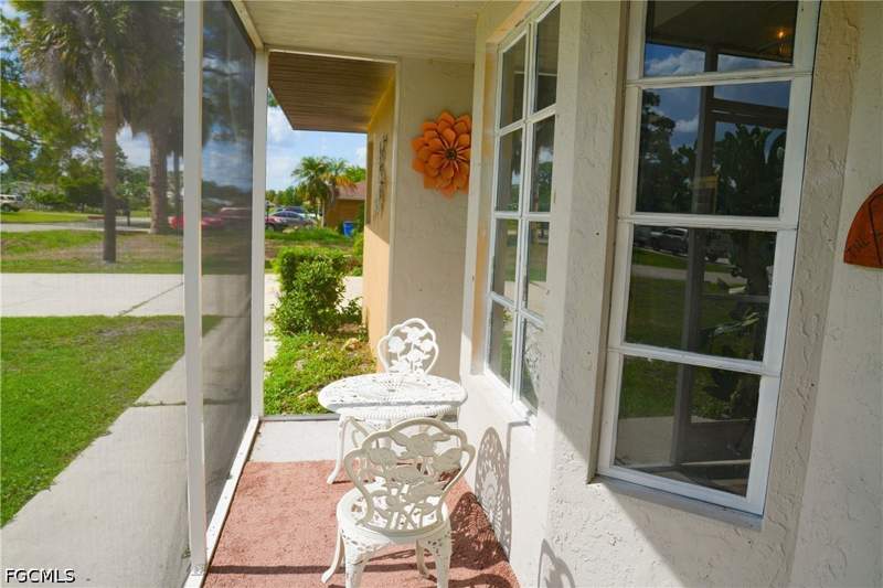 2 bedroom SingleFamilyResidence at 114 Greenwood Ave, Lehigh Acres, Lehigh Acres — photo 5