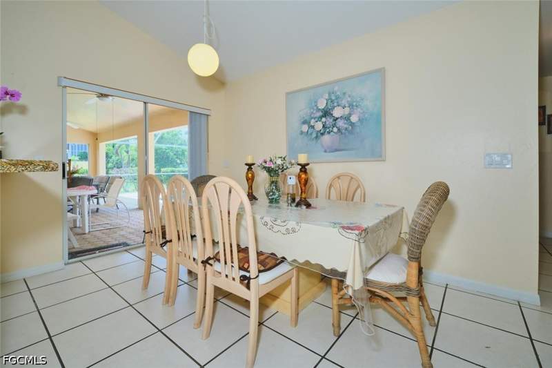 3 bedroom SingleFamilyResidence at 2817 SW 43rd St, Cape Coral, Cape Coral — photo 5