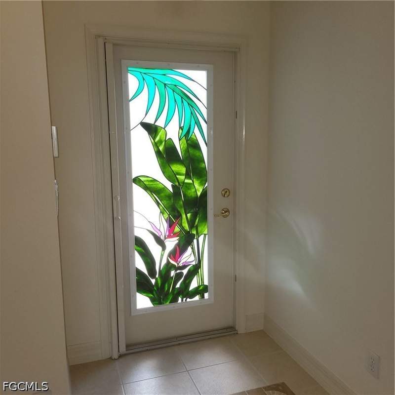 3 bedroom SingleFamilyResidence at 1574 Windamere Ln, Saturnia Lakes, Naples — photo 3