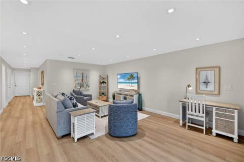 2721 W Gulf Dr 108, Sanibel FL - photo 9 of 29