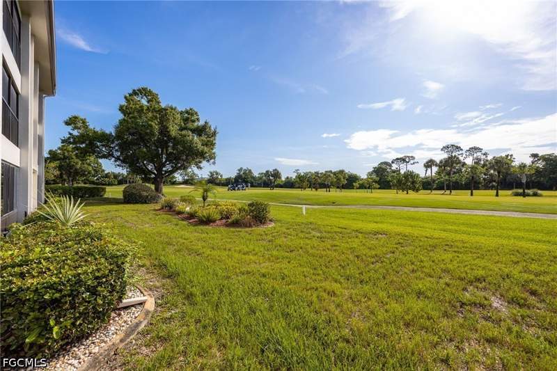 3 bedroom Condominium at 5905 Trailwinds Dr 812, Oakmont Village, Fort Myers — photo 2