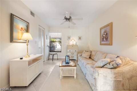 5905 Trailwinds Dr 812, Fort Myers FL - photo 22 of 50